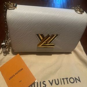 Louis Vuitton Twist MM